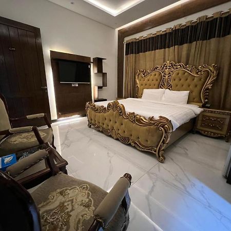 Palm Tree Hotel Lahore Esterno foto